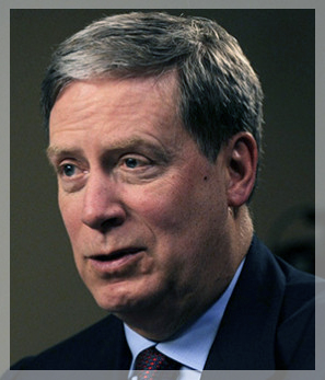 In 1992, he made one billion dollars by shorting the pound with George Soros... In 1992, he made one billion dollars by shorting the pound with George Soros...